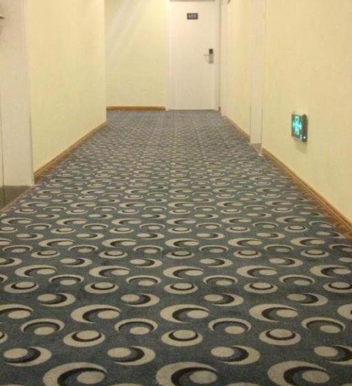 Hotel 7 Days Inn Xingyi Wanfenglin Xiawutun