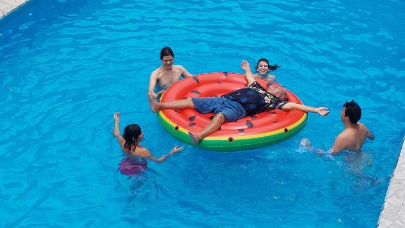 هتل Albergue Schuler