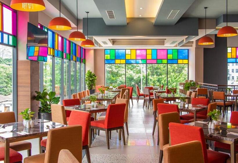 Отель Arena Premier Boutique