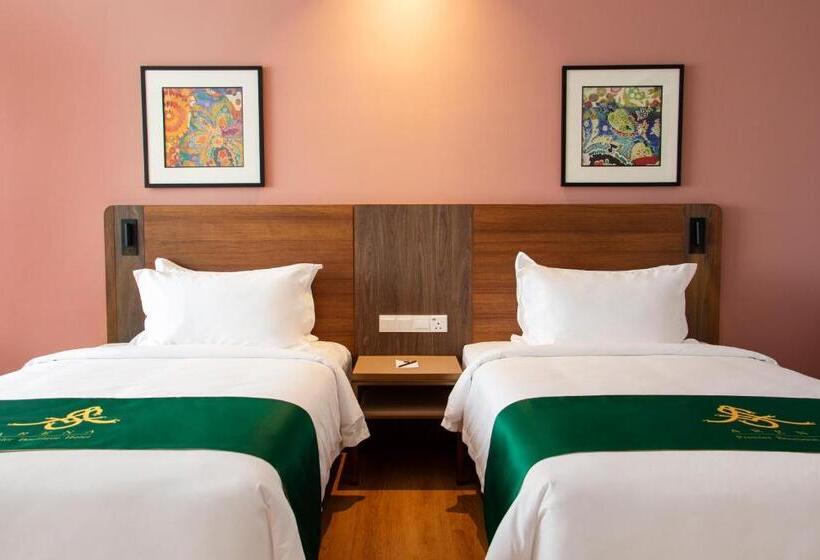 Отель Arena Premier Boutique