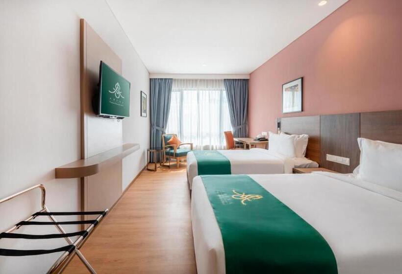 Отель Arena Premier Boutique