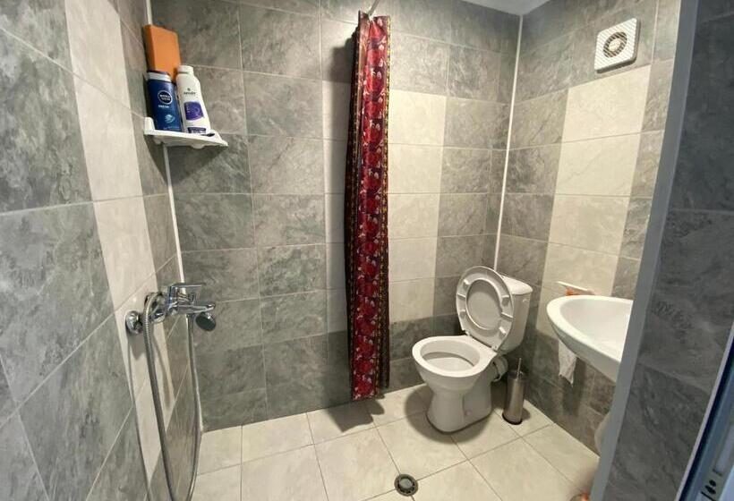 هتل Asq Kavarna