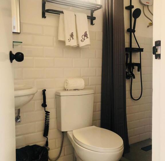 هتل Auberge Petit