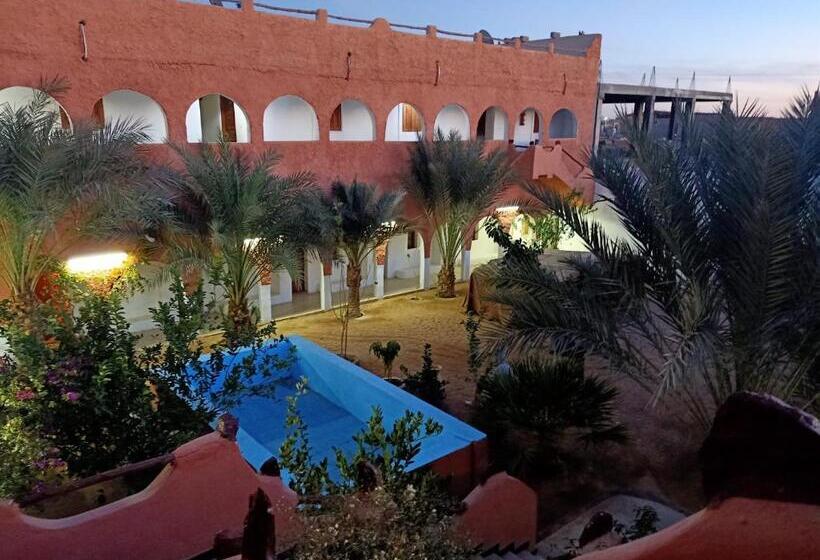 Hotel Caravanserail