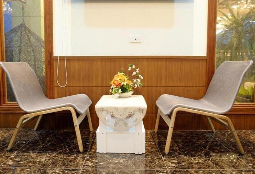 בית מלון כפרי Chodkamol Place 57