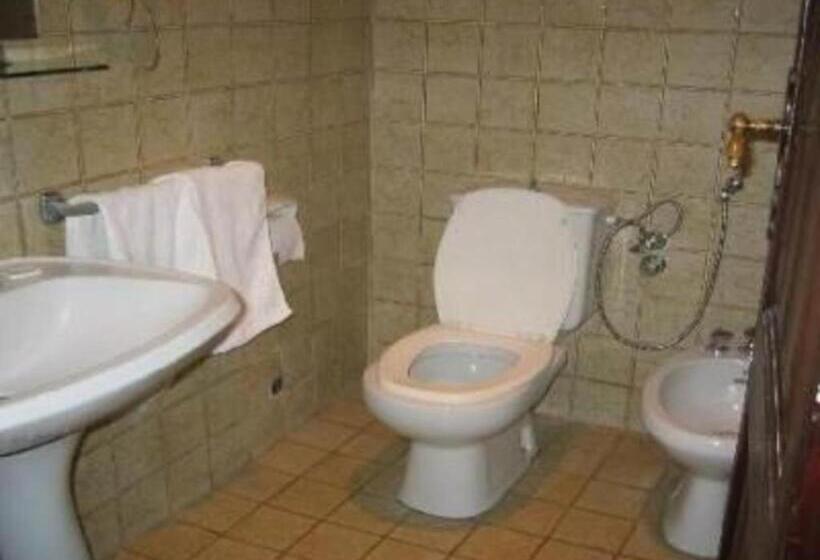 هتل Coral Cosmopolitan