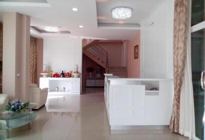 בית מלון כפרי Crystal Place Sida