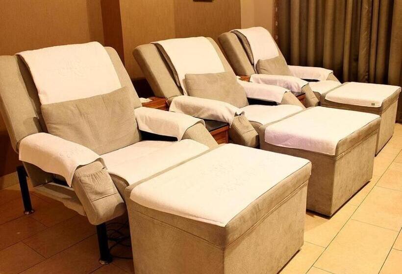 호텔 Dongguan Royal Metropolitan