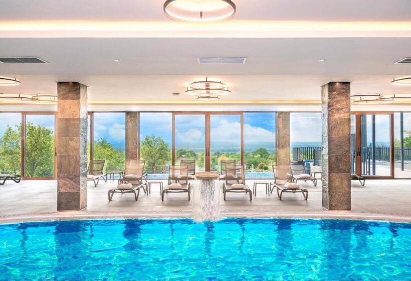 هتل Dve Kule Resort & Winery