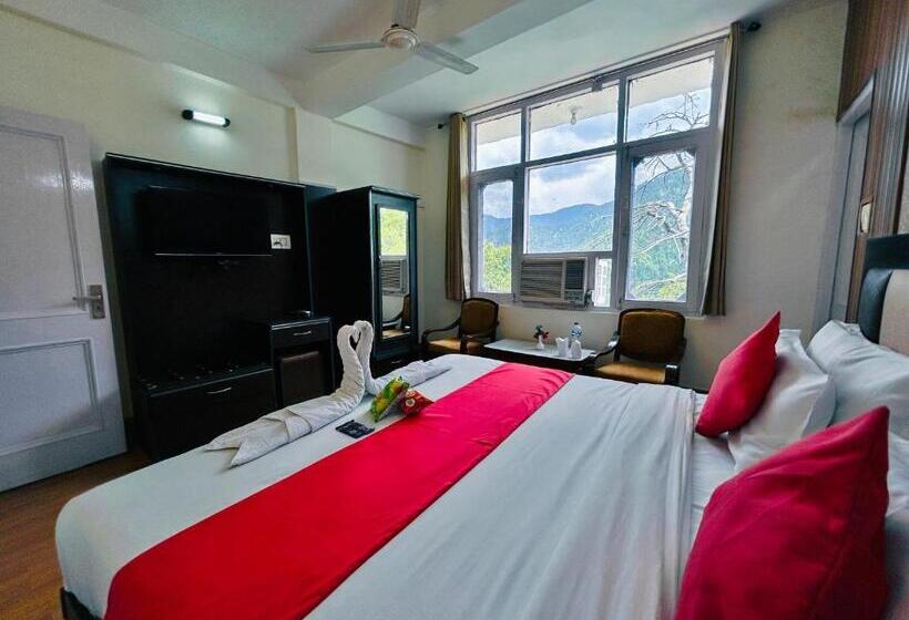 Eagle Nest Central Heated Building Near Mall Road Luxury Rooms & 3 Star Hotel In Dalhousie