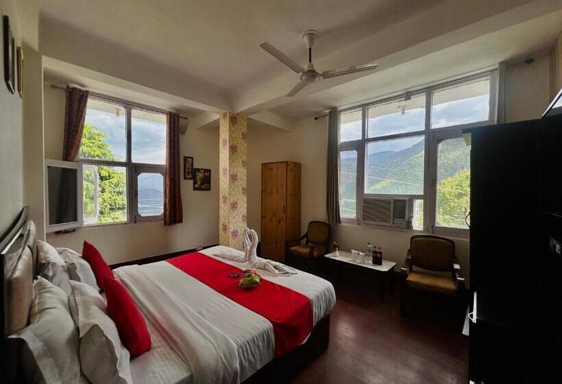Eagle Nest Central Heated Building Near Mall Road Luxury Rooms & 3 Star Hotel In Dalhousie