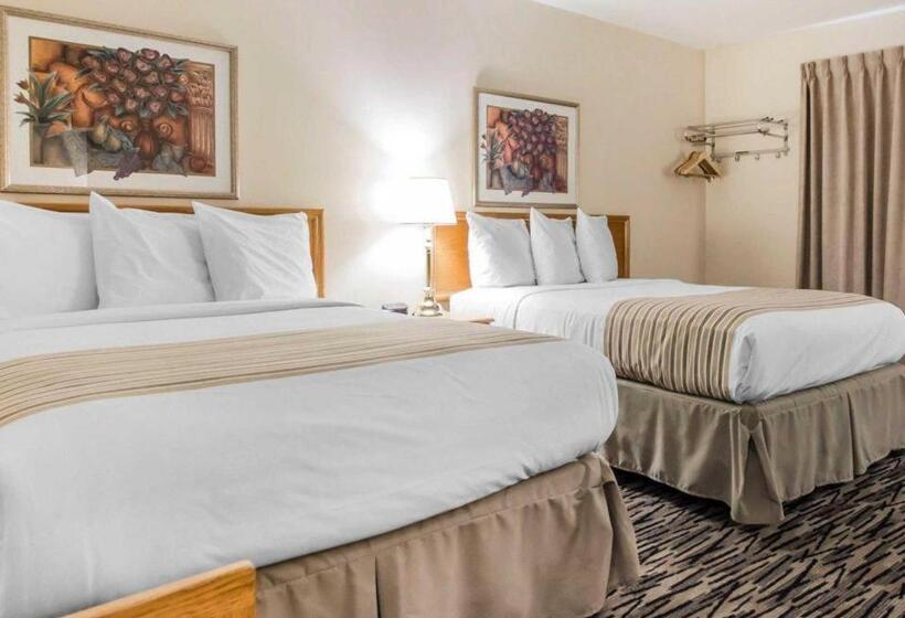 Отель Econo Lodge