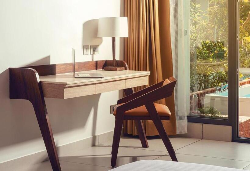 Hotel Elements By Rosetta