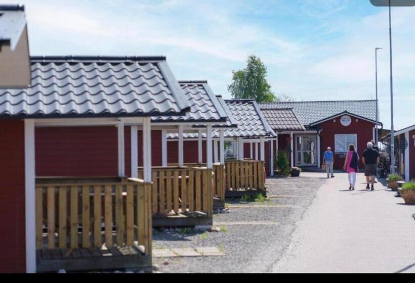 בית מלון כפרי Femöre Marina Ab