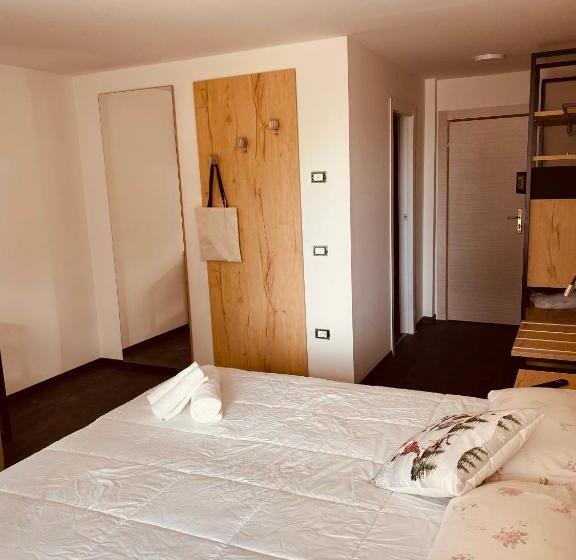 ホテル Forte Carlomagno