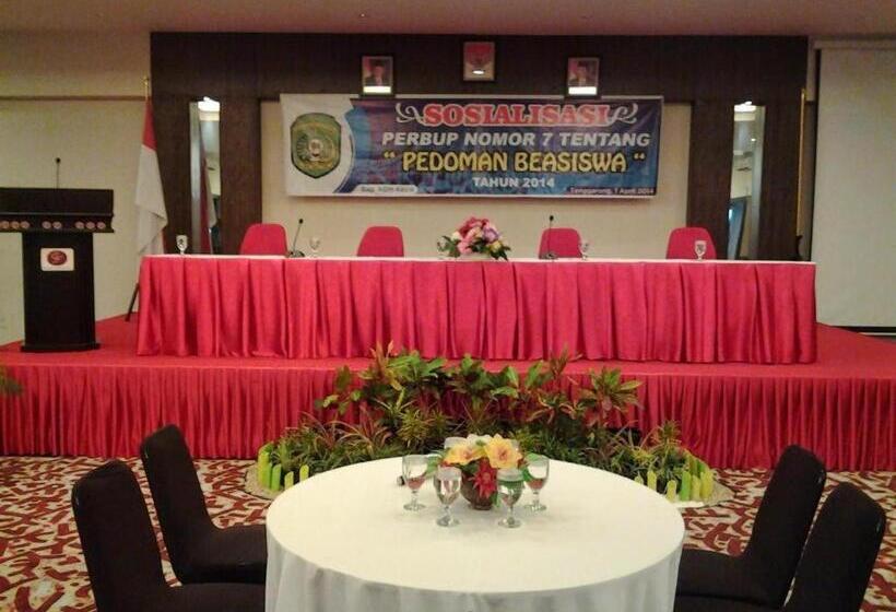 Отель Grand Fatma