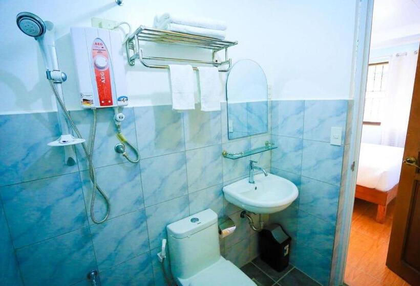 هتل Hillside Villa