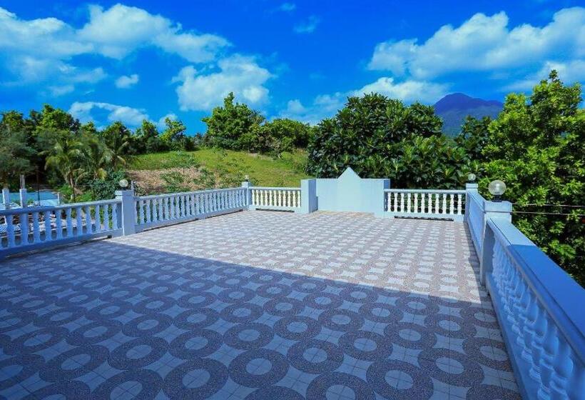 هتل Hillside Villa