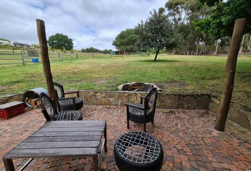 فندق Kleinwatervalplaas Farm Stay Accomodation