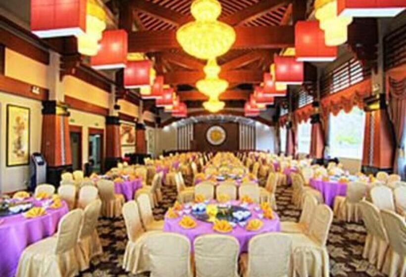 בית מלון כפרי Lai Shing Holiday Resortel