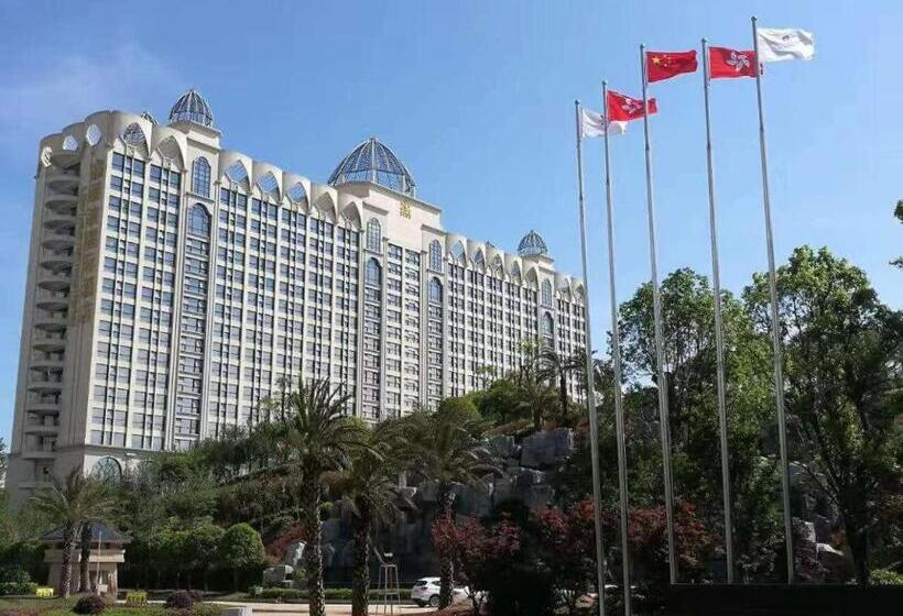 فندق Laibor International