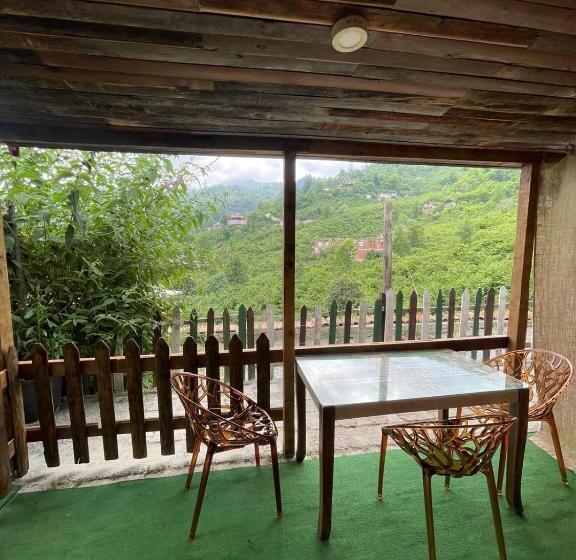 ホテル Li̇ya 107 Dağ Manzarali Oda