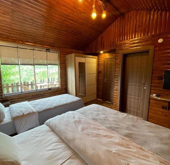 ホテル Li̇ya 107 Dağ Manzarali Oda