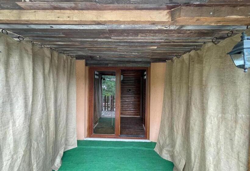 ホテル Li̇ya 107 Dağ Manzarali Oda