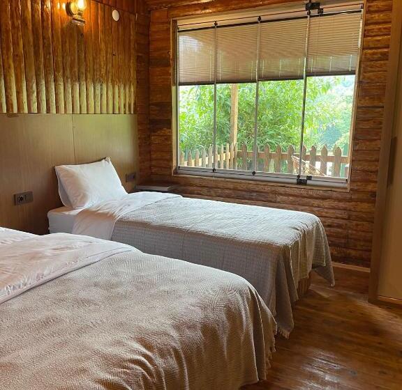 ホテル Li̇ya 107 Dağ Manzarali Oda