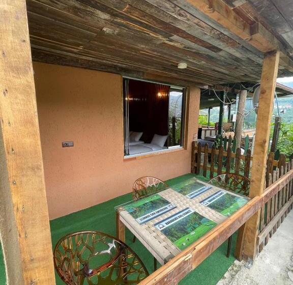 ホテル Li̇ya 107 Dağ Manzarali Oda