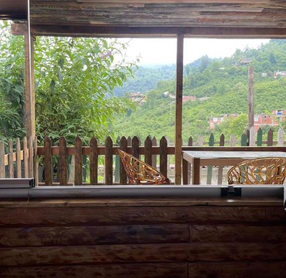 ホテル Li̇ya 107 Dağ Manzarali Oda