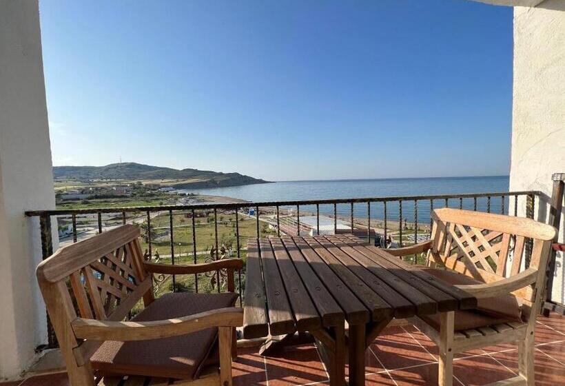 Hotel Mavi̇ Su Turi̇zm Tarim Hayvancilik İnş.san. Ve Ti̇c.ltd.şti̇