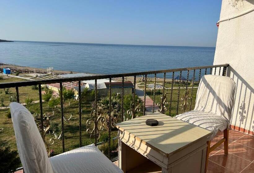 Hotel Mavi̇ Su Turi̇zm Tarim Hayvancilik İnş.san. Ve Ti̇c.ltd.şti̇