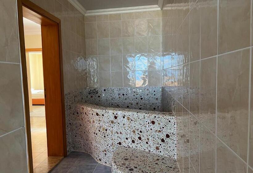 Hotel Mavi̇ Su Turi̇zm Tarim Hayvancilik İnş.san. Ve Ti̇c.ltd.şti̇