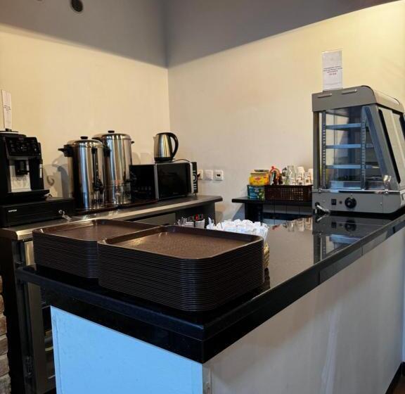 هتل Nelson   Bab El Oued