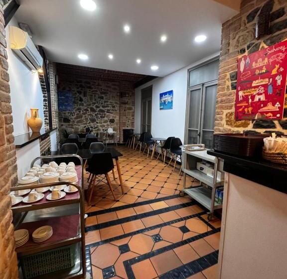 هتل Nelson   Bab El Oued