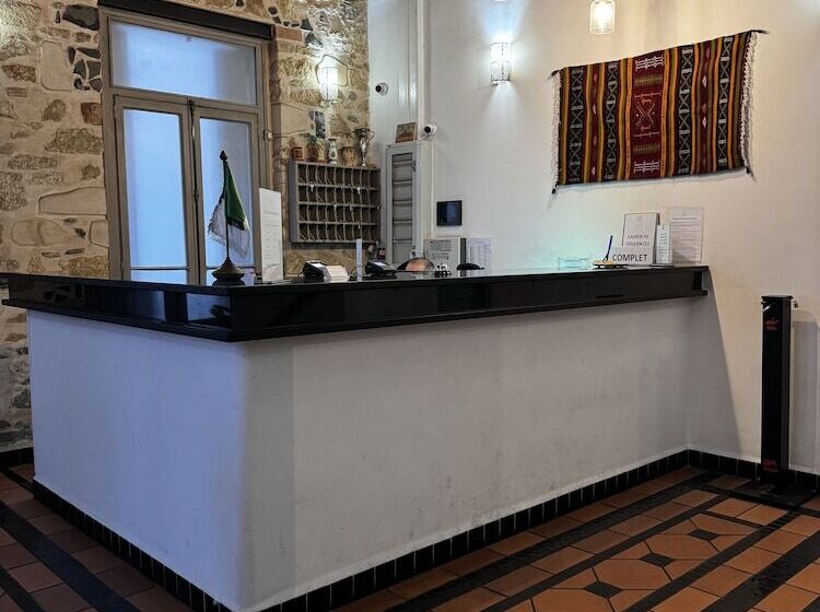 هتل Nelson   Bab El Oued