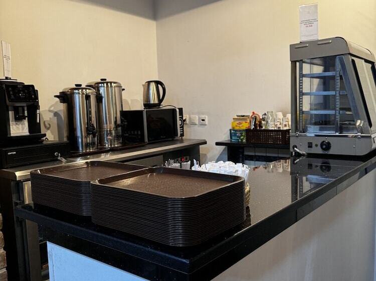 هتل Nelson   Bab El Oued