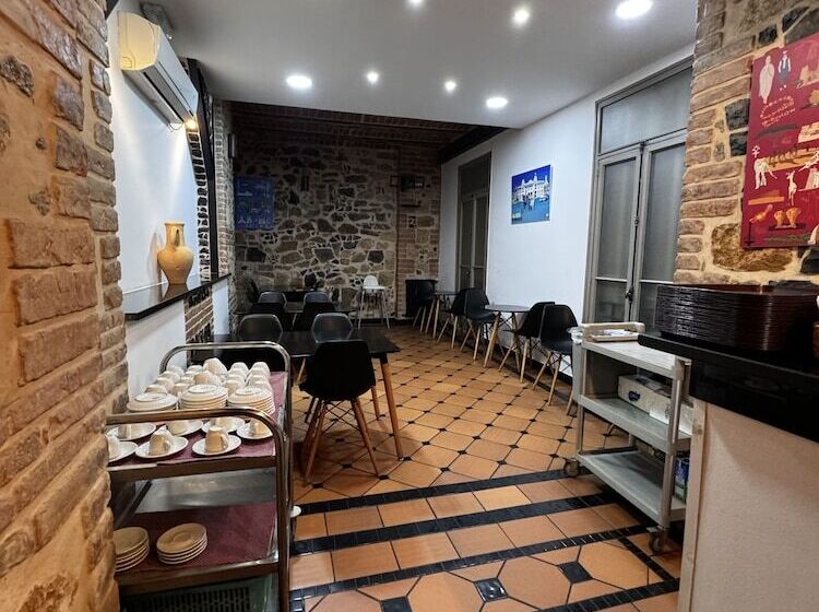 هتل Nelson   Bab El Oued