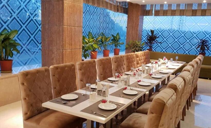 Отель Pacific Roorkee