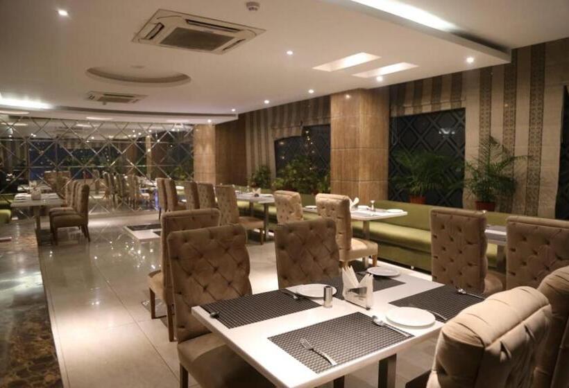 Отель Pacific Roorkee