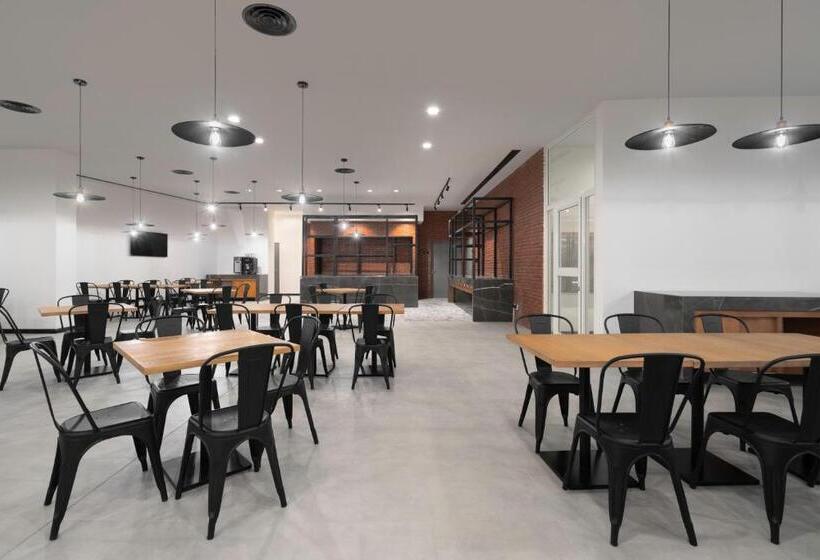 فندق Park Inn By Radisson Makkah Thakher Algharbi