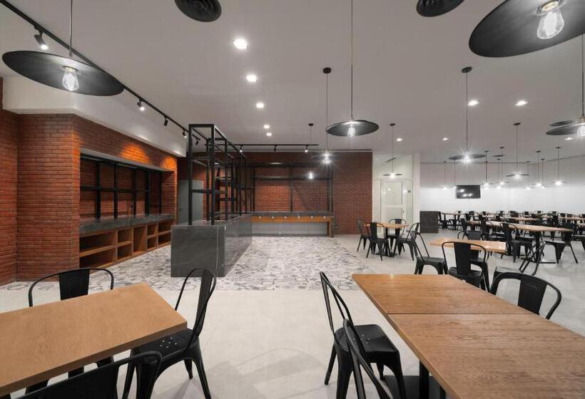 فندق Park Inn By Radisson Makkah Thakher Algharbi