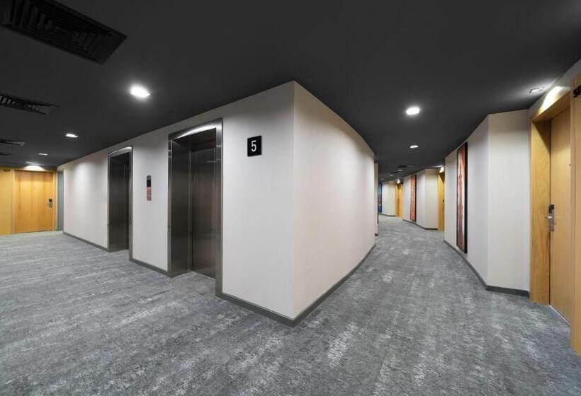 فندق Park Inn By Radisson Makkah Thakher Algharbi