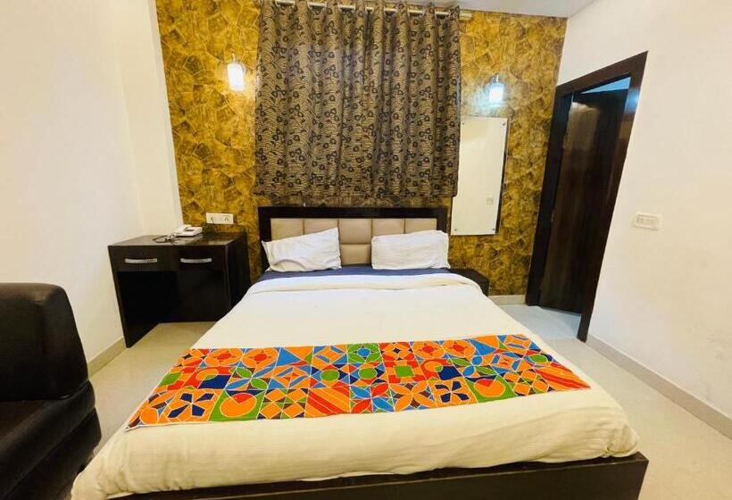 Отель Samovar Premium