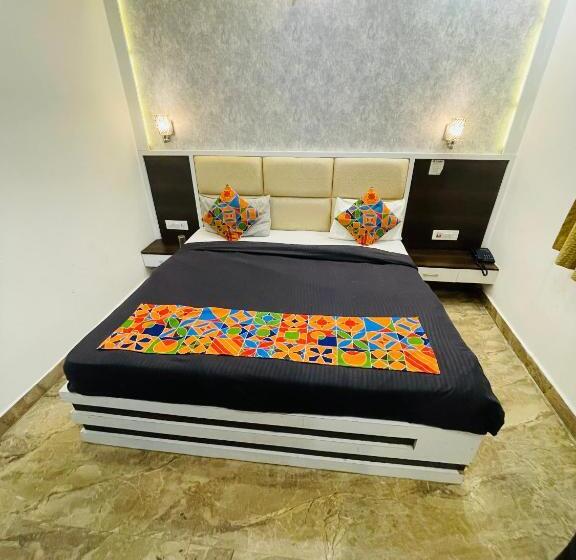 Отель Samovar Premium