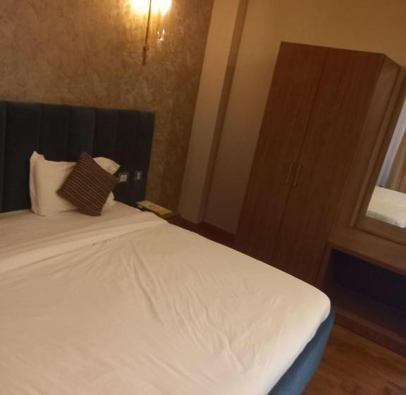 Отель Vrindavan Rooms