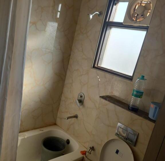 Отель Vrindavan Rooms