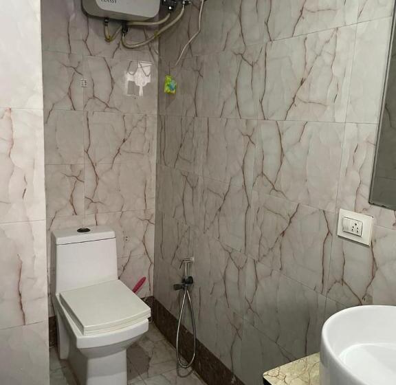 Отель Vrindavan Rooms