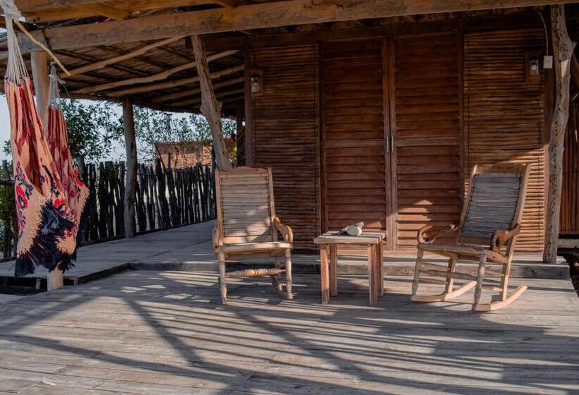 هتل Watu Kite House